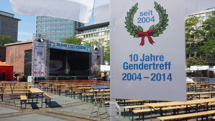 Gendertreff beim Ruhr-CSD Essen 2014 002