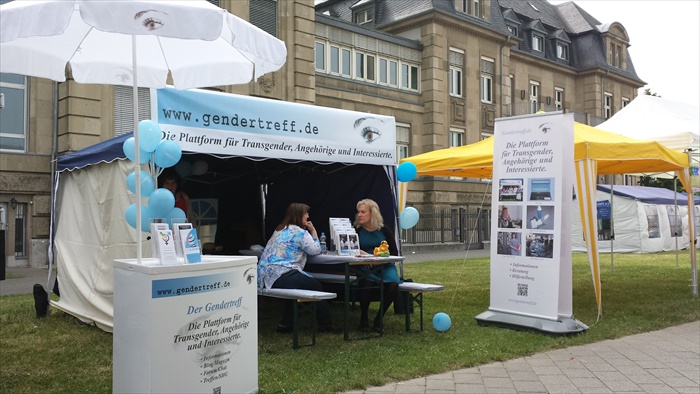 CSD Düsseldorf 2015 Gendertreff 008